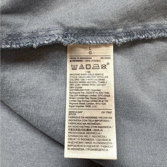 GAP, Sleeveless Denim Blouse, Large, Blue - Picture 7 of 8